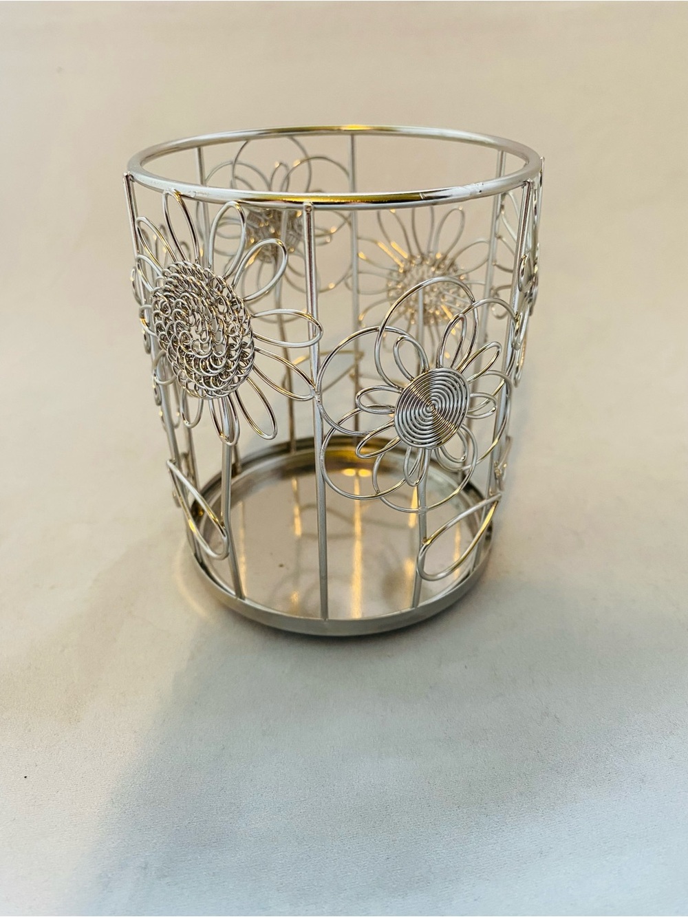 Neat Life Pencil Doodles Silver Pencil Holder